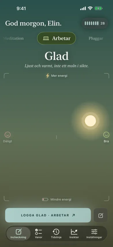 Humörincheckningen i Moments på iPhone, en himmel där solen dragen uppåt betyder mer energi och åt höger att må bättre, med val av aktivitet ovanför.